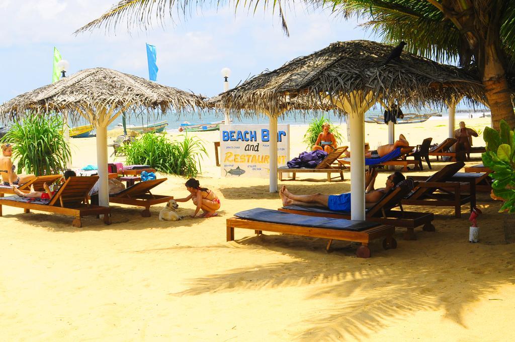 Lanka Beach Hotel Ettukala Eksteriør billede