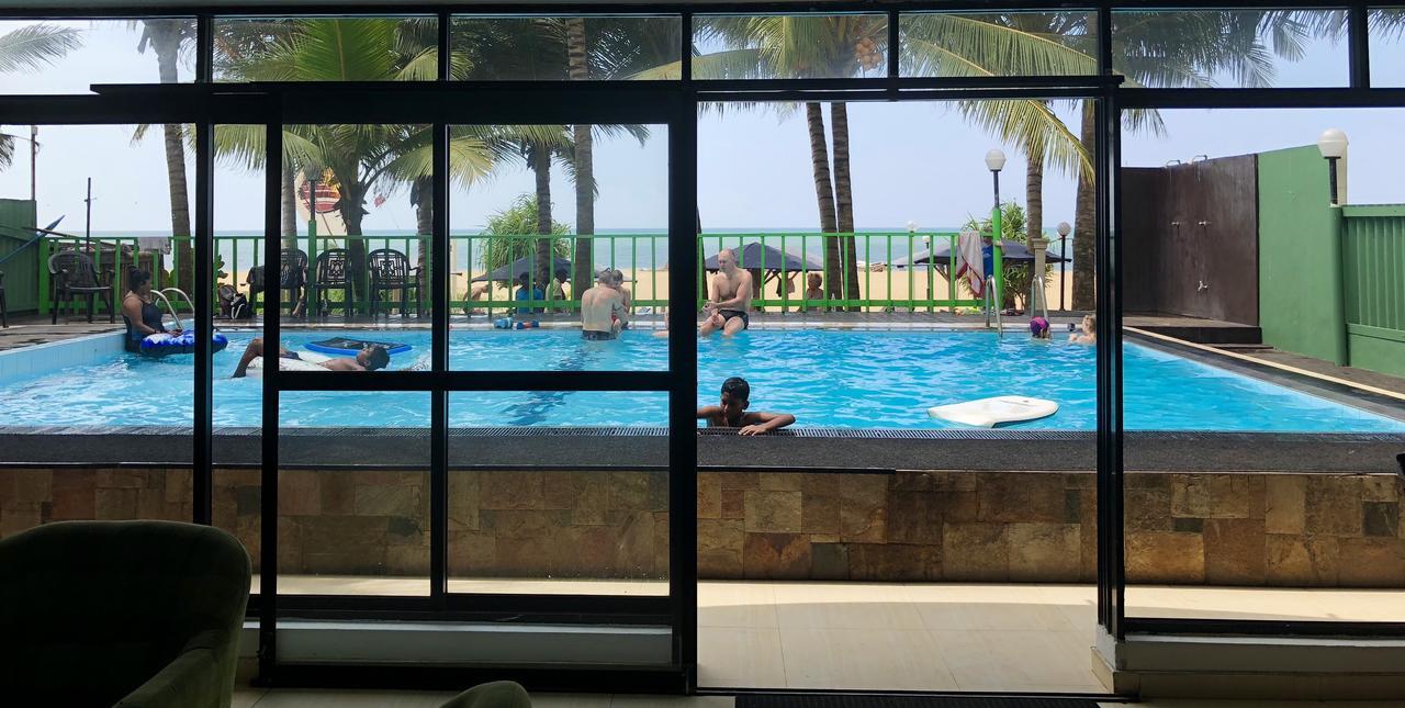 Lanka Beach Hotel Ettukala Eksteriør billede