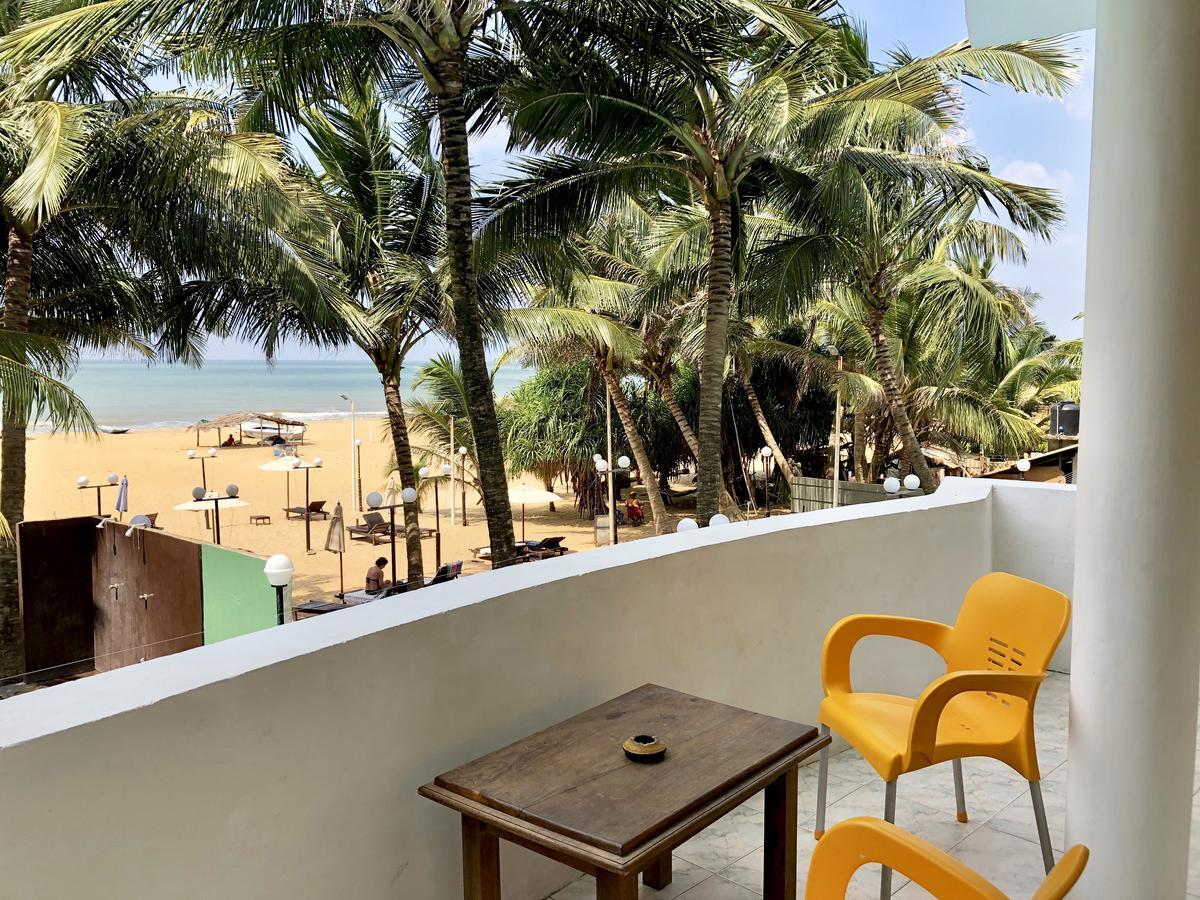 Lanka Beach Hotel Ettukala Eksteriør billede