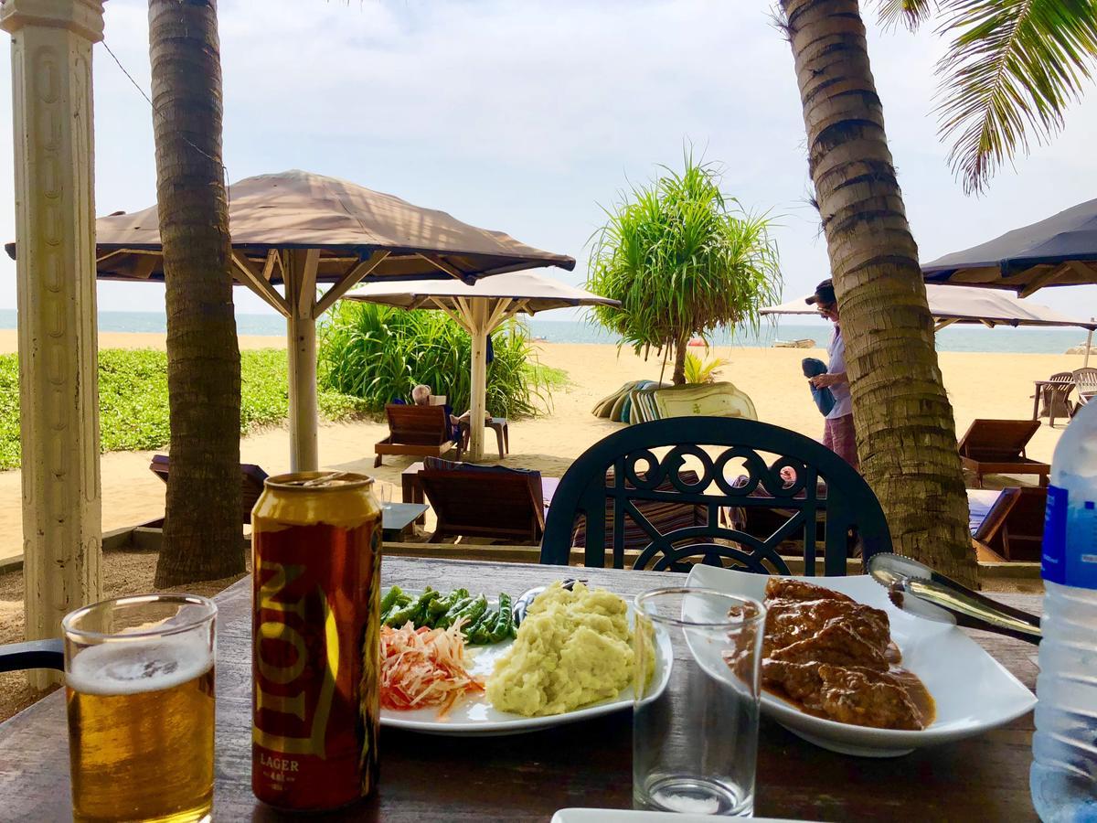 Lanka Beach Hotel Ettukala Eksteriør billede