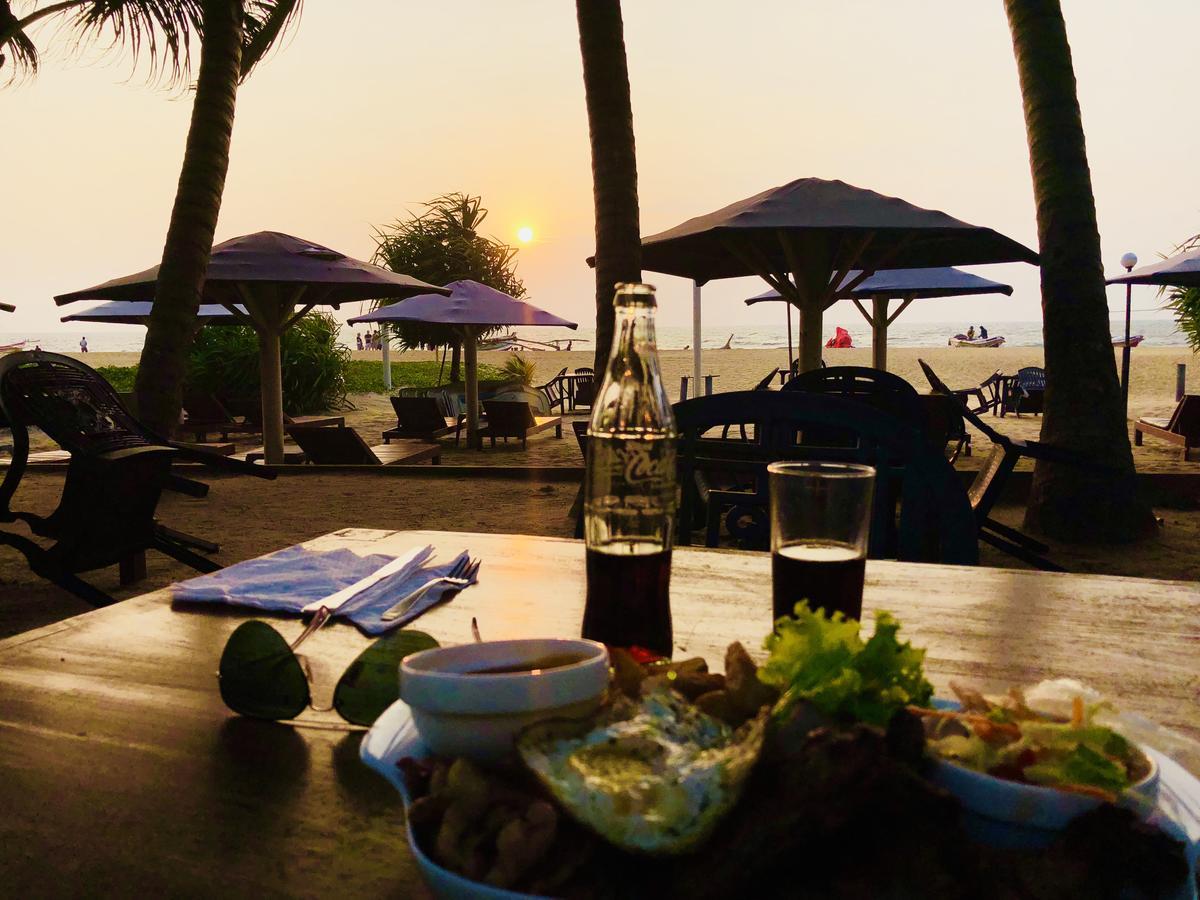 Lanka Beach Hotel Ettukala Eksteriør billede