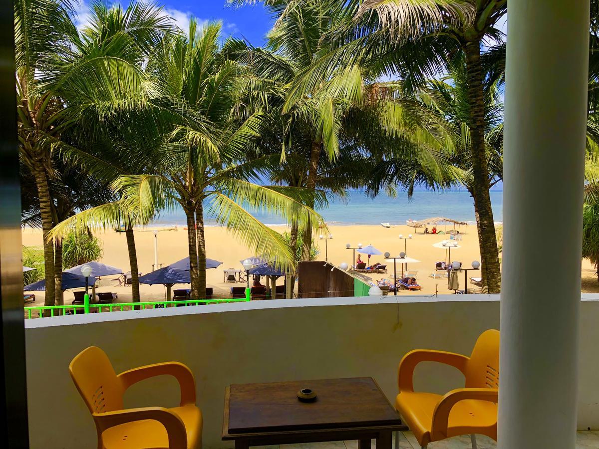 Lanka Beach Hotel Ettukala Eksteriør billede