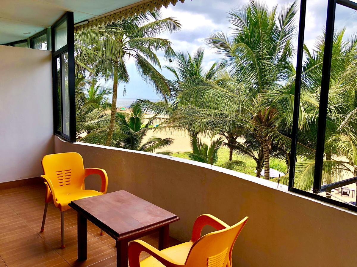 Lanka Beach Hotel Ettukala Eksteriør billede