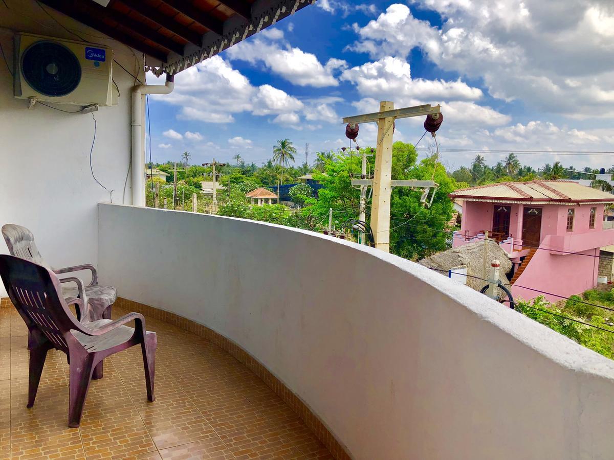 Lanka Beach Hotel Ettukala Eksteriør billede