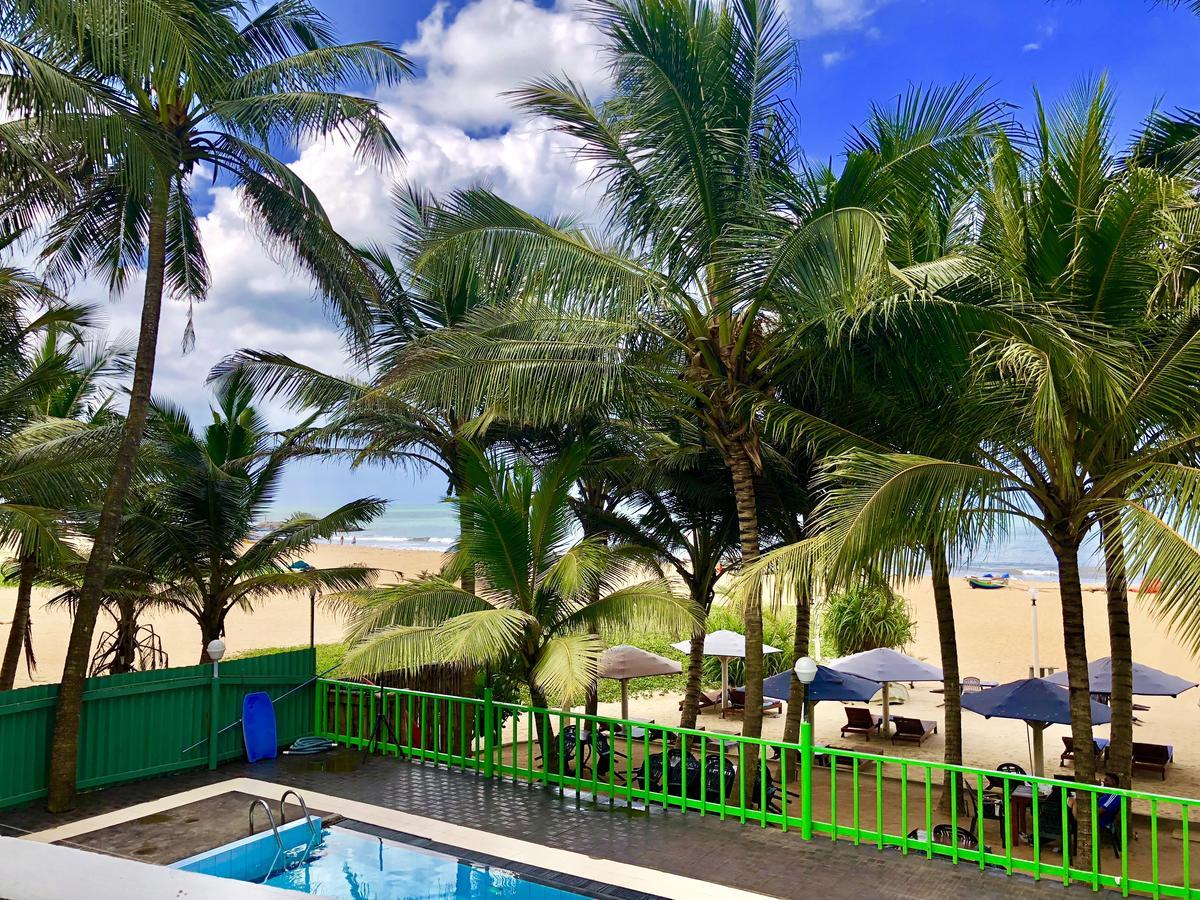 Lanka Beach Hotel Ettukala Eksteriør billede