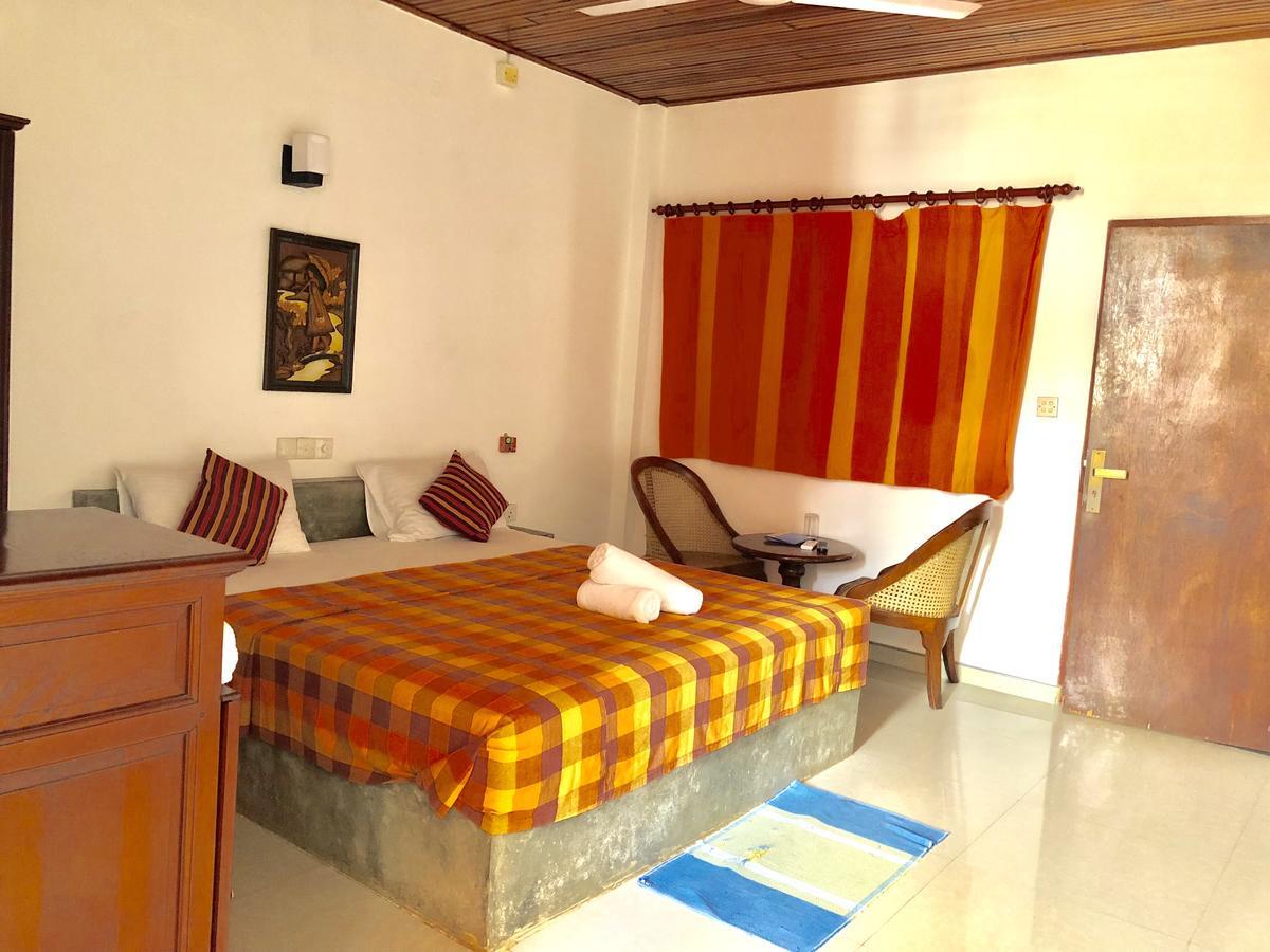 Lanka Beach Hotel Ettukala Eksteriør billede