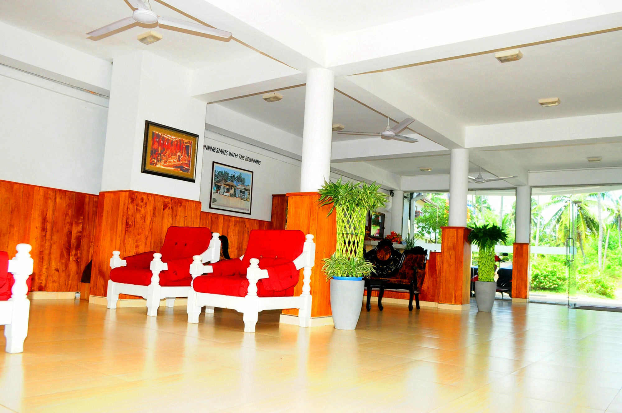 Lanka Beach Hotel Ettukala Eksteriør billede